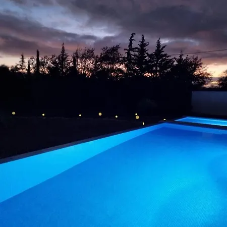 Eco Alfarrobas Com Piscina