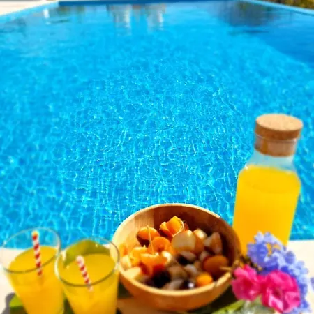 Eco Alfarrobas Com Piscina *